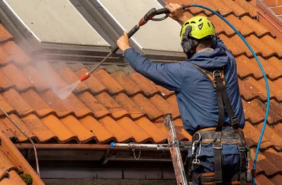 Démoussage et hydrofuge de toiture à Bertry